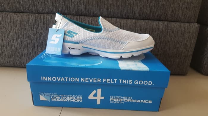 harga sepatu skechers wanita di sport station