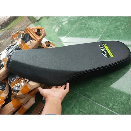 Ozza Catur / Ozza Chess Seat Cover Leather for All Beat Mio Jupiter Vega Supra Vario Motorbikes Harga 31,500 rupiah*Gratis Ongkir