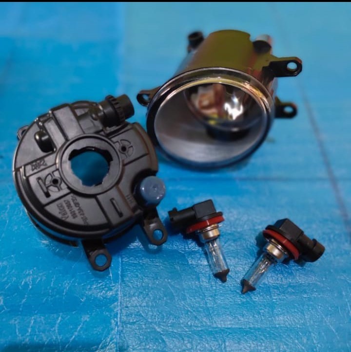 foglamp lampu kabut avanza xenia tahun 2008-2011 plus bola lampu Harga 122,000 rupiah*Gratis Ongkir