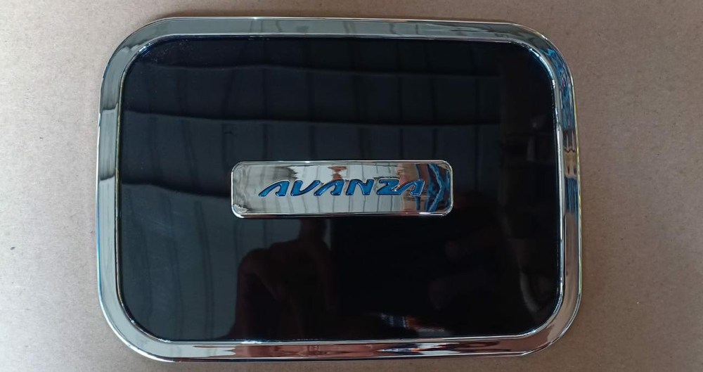 CE1-HYB-UGFRDA TANK COVER TOYOTA ALL NEW AVANZA TANK COVER AVANZA TUTUP BENSIN TOYOTA AVANZA GRAND NEW TUTUP BENSIN AVANZA GREAT NEW TUTUP TANGKI TOYOTA ALL NEW AVANZA TUTUP TANGKI ALL NEW AVANZA TUTUP TANGKI BENSIN AVANZA ALL NEW HYBRID HITAM BIRU Harga 40,000 Ringgit*Penghantaran Percuma