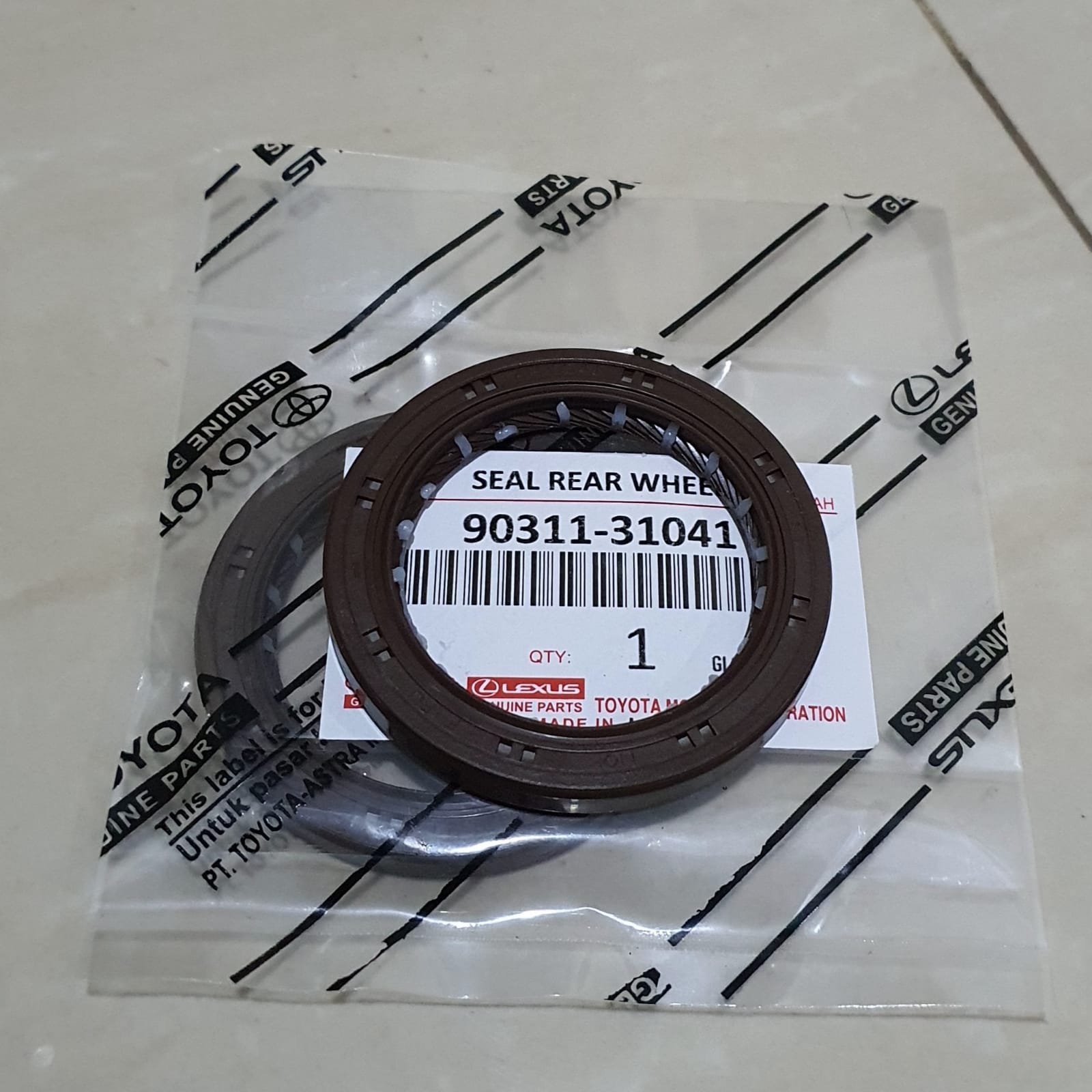 Seal Roda Belakang Toyota Rush Terios Luxio Grandmax 90311-31041 Harga 15,000 rupiah*Gratis Ongkir