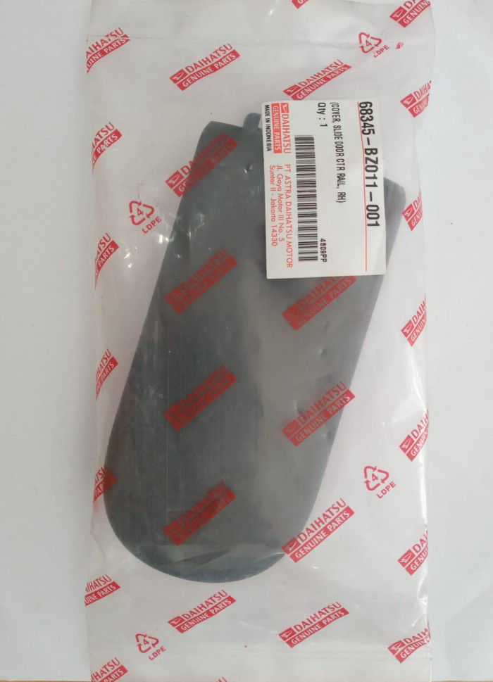 Tutup rel sliding door RH ( Kanan ) granmax 68345-BZ011-001 Harga 18,000 Ringgit*Penghantaran Percuma