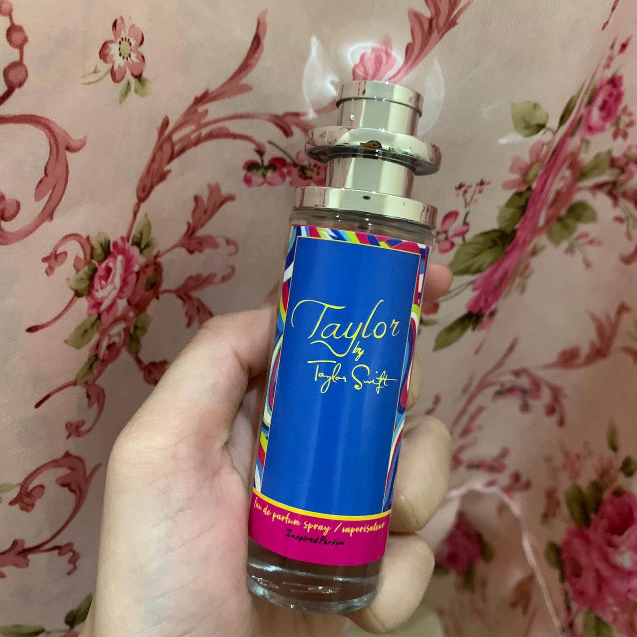 taylor swift parfum thailand