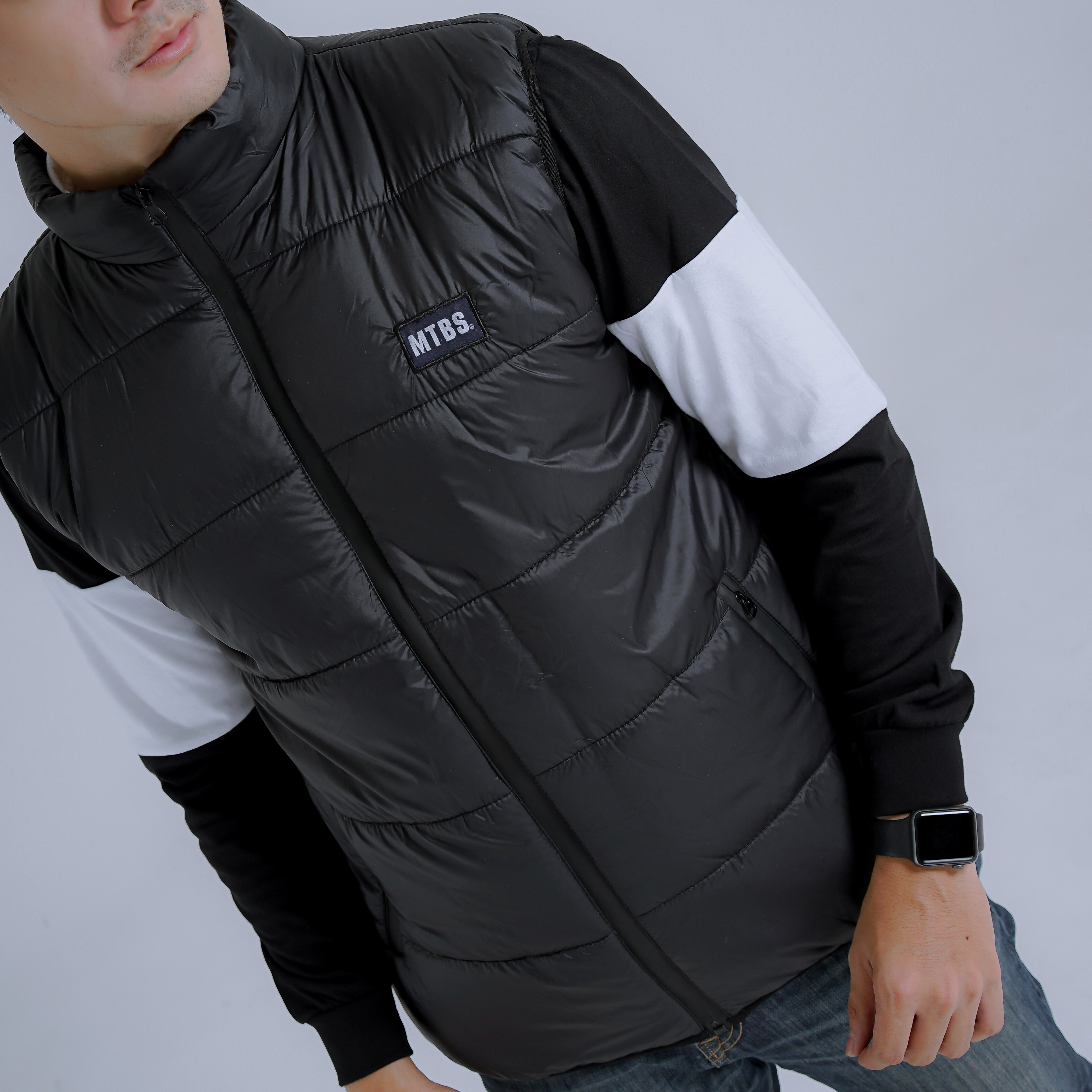 MTBs mothbless puffer vest jacket Harga 180,000 rupiah*Gratis Ongkir