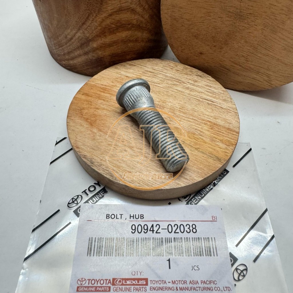 Hub Bolt Baut Roda Bolt Roda Pendek Short Putih Toyota Kijang 5K 7K 90942-02038 Harga  8,900 Ringgit*Penghantaran Percuma