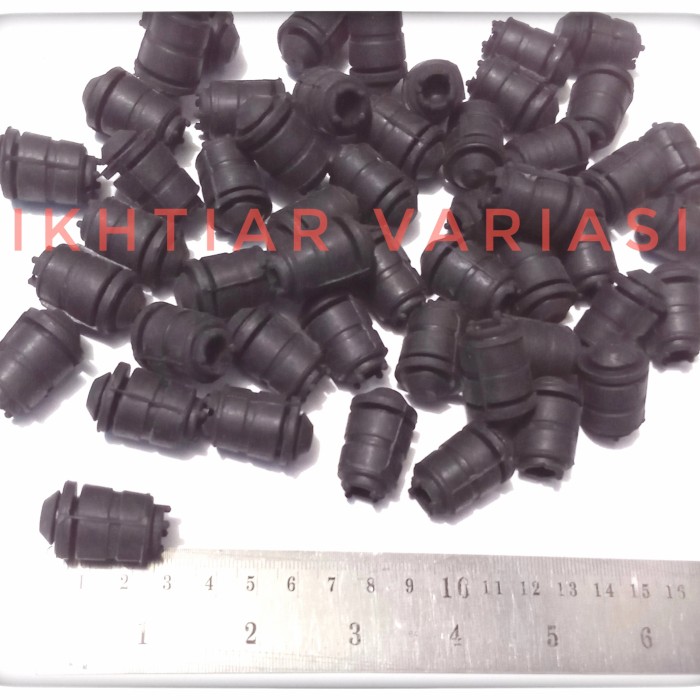 Karet Stopper bagasi Kijang Kapsul Karet bantalan bagasi Kapsul Toyota Harga 10,000 rupiah*Gratis Ongkir