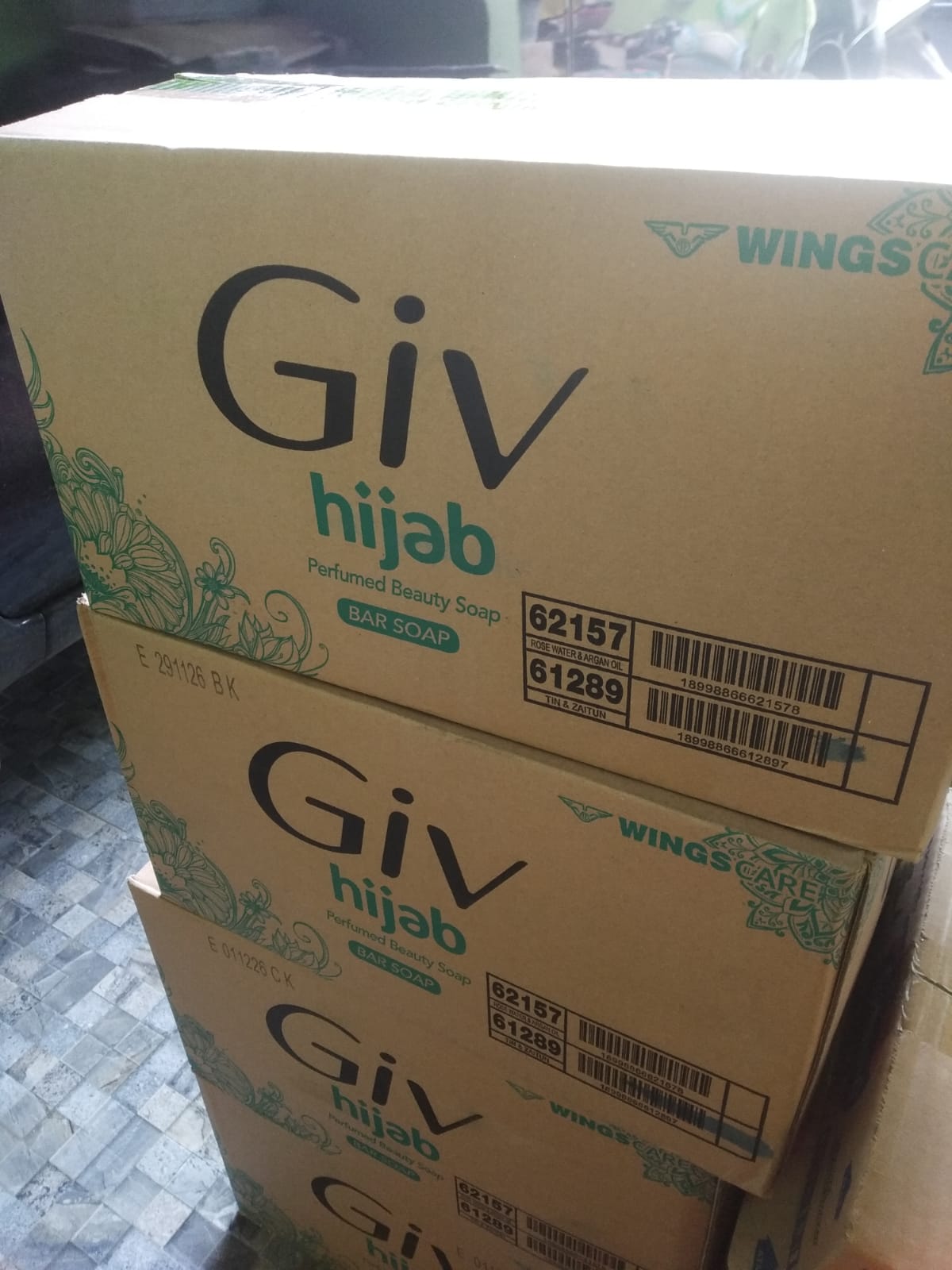 PAKET MURAH MERIAH 1 DUS SABUN BATANG GIV Harga  245,000 rupiah*Gratis Ongkir