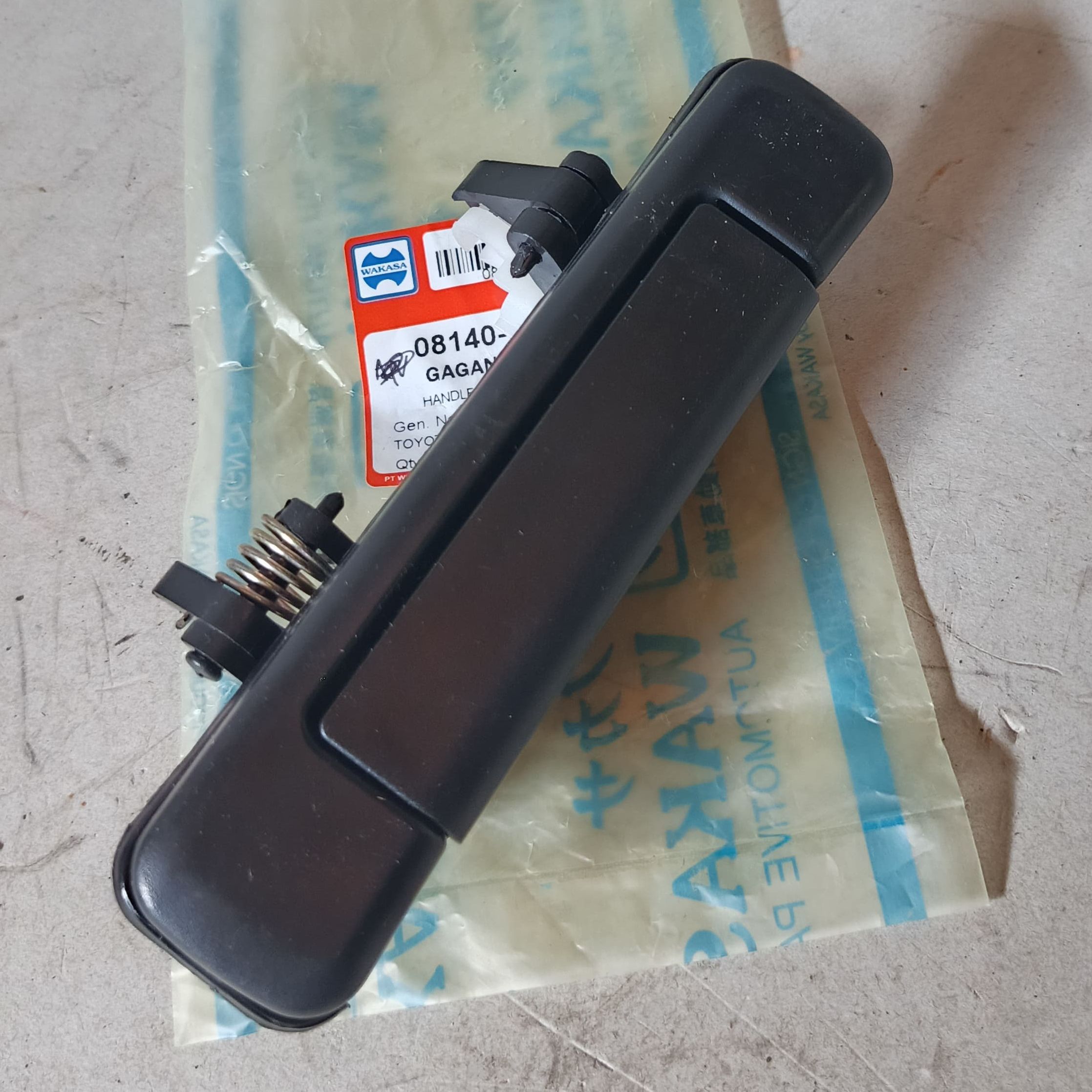 GAGANG PINTU/HANDLE PINTU TOYOTA KIJANG KF-40/5K KANAN/KIRI PER PCS Harga 44,000 rupiah*Gratis Ongkir