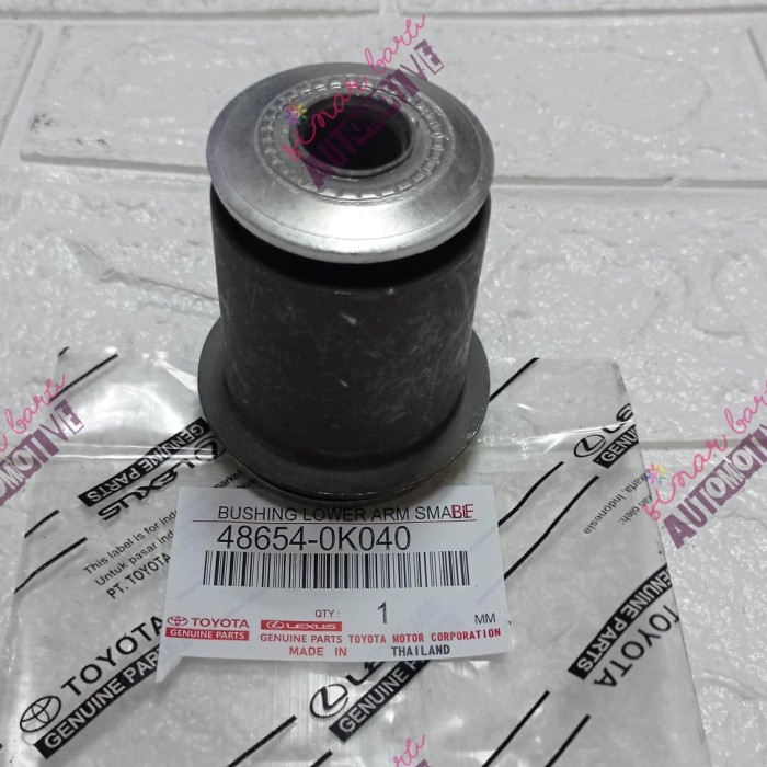 BUSHING LOWER ARM SMALL BOSH KECIL TOYOTA HILUX FORTUNER ORIGINAL Harga 55,000 rupiah*Gratis Ongkir