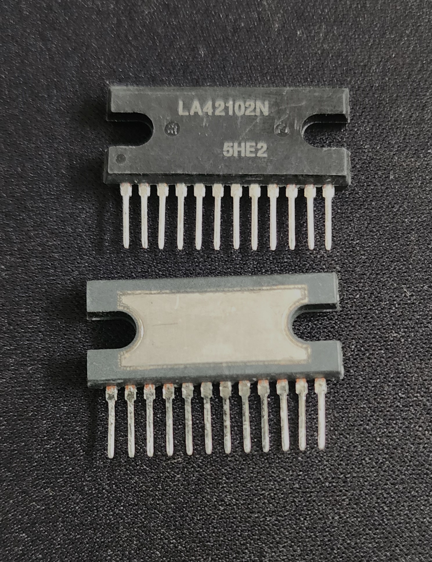 5 Pezzi AS15-G AS15G QFP-48 Originali IC E-CMOS Per LCD Power Chips - Foto 3