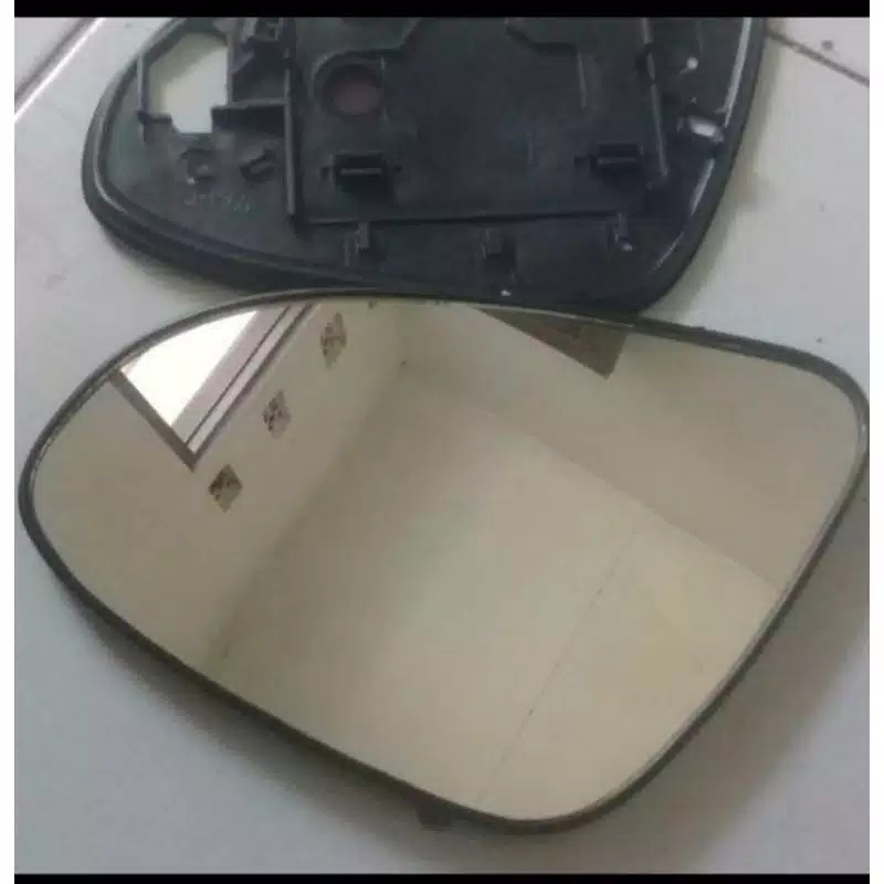 kaca spion calya sigra allnew vios allnew yaris 2014-2018 Giá 69,000 Đồng*Miễn phí vận chuyển