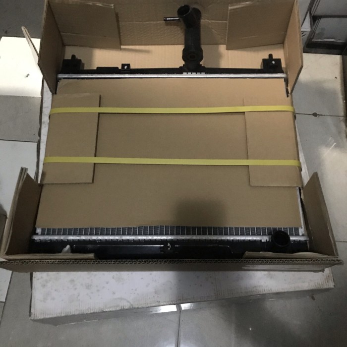 SUKU CADANG MOBIL - Radiator TOYOTA VIOS/LIMO OLD 03-07 GEN 1 MANUAL Harga  825,000 Ringgit*Penghantaran Percuma