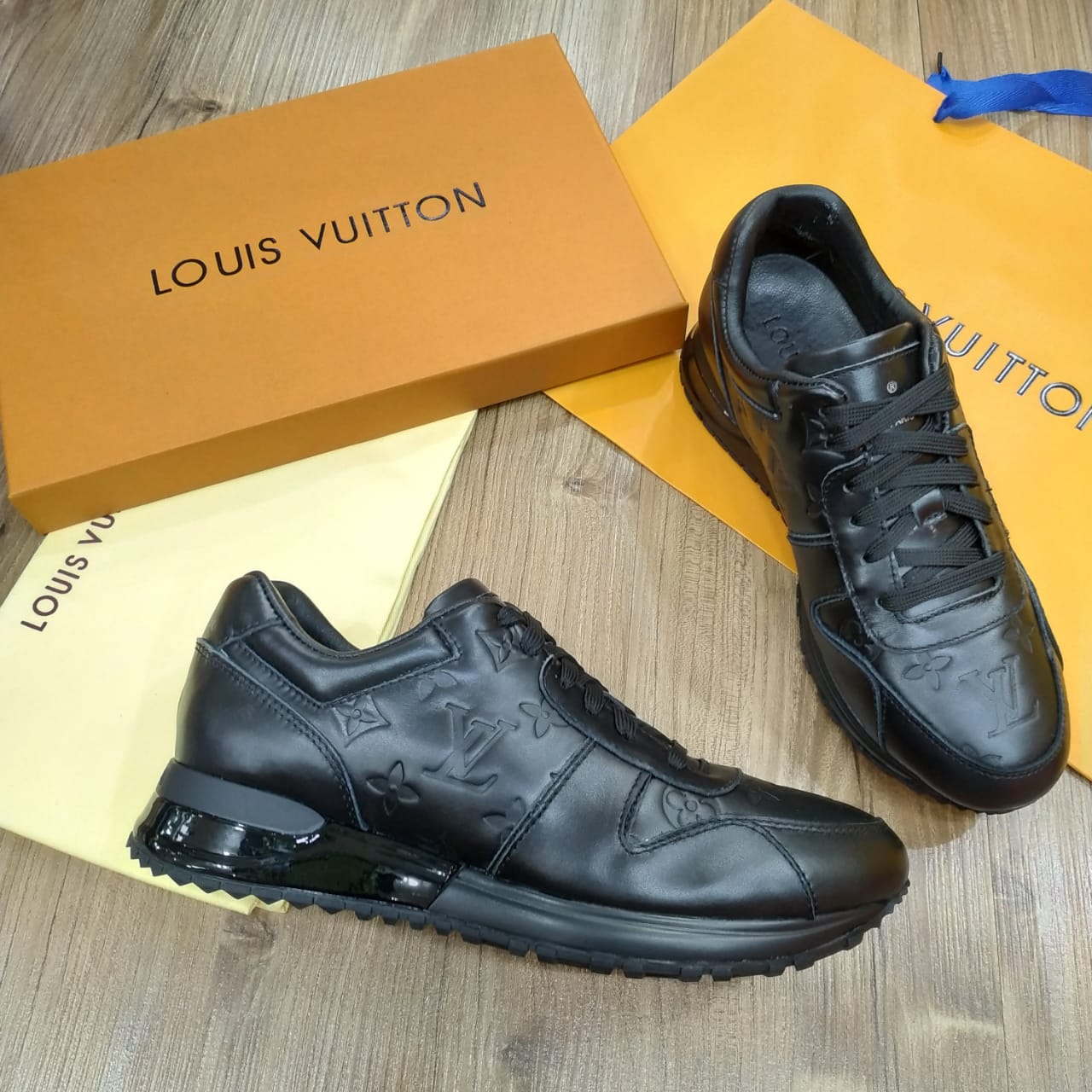 Sepatu Sneakers Louis Vuitton Original Model Terbaru