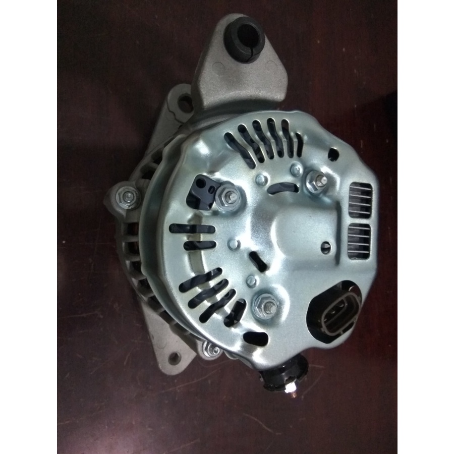 DINAMO AMPERE / ALTERNATOR TOYOTA KIJANG 80 - 90 Ampere 12v (IC) Harga 725,000 rupiah*Gratis Ongkir