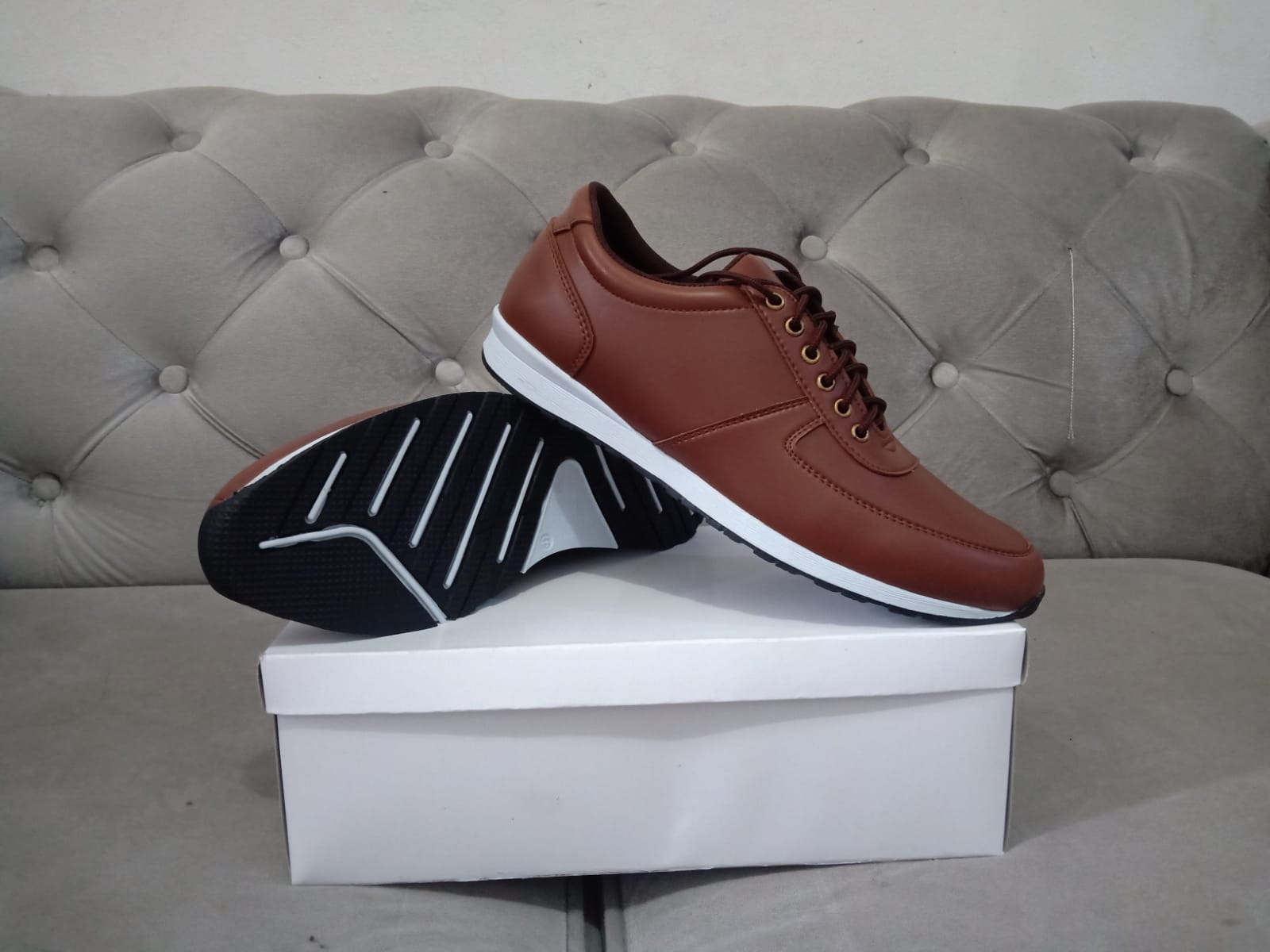 Sepatu LV high sneakers original - Fashion Pria - 891220977