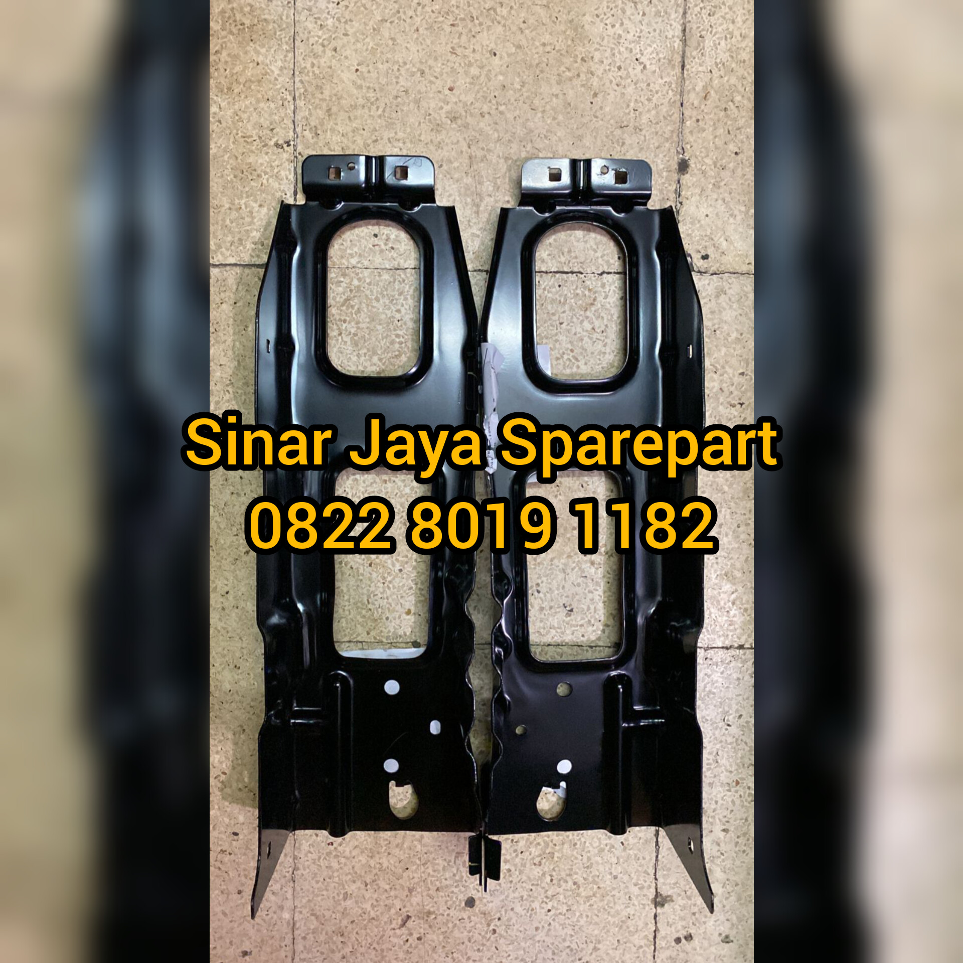 Dudukan Bemper Depan Atau Breket Bemper Depan Hino Dutro 2010 UP Toyota Dyna 2010 UP Original Giá 275,000 Đồng*Miễn phí vận chuyển