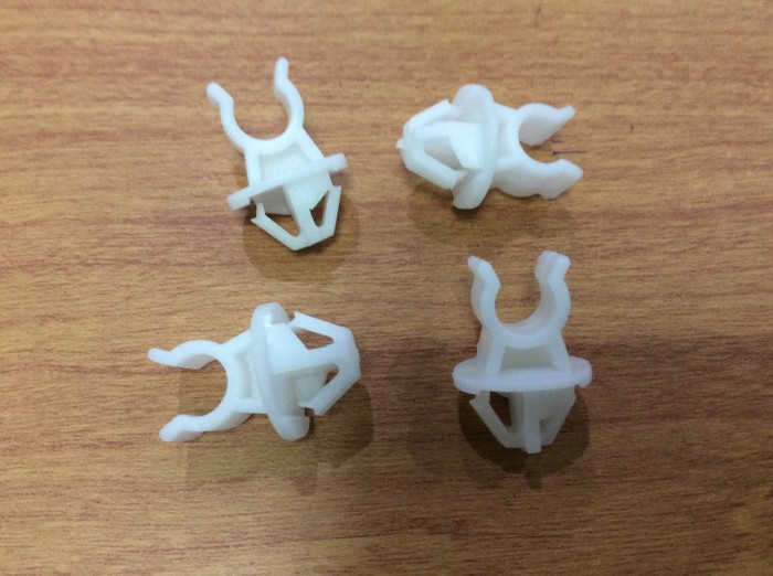 Kancing Dudukan Besi Cantolan Kap Mesin Toyota Rush Terios Xpander - Clamp Hood Support Toyota Rush Terios Xpander Harga 17,700 rupiah*Gratis Ongkir