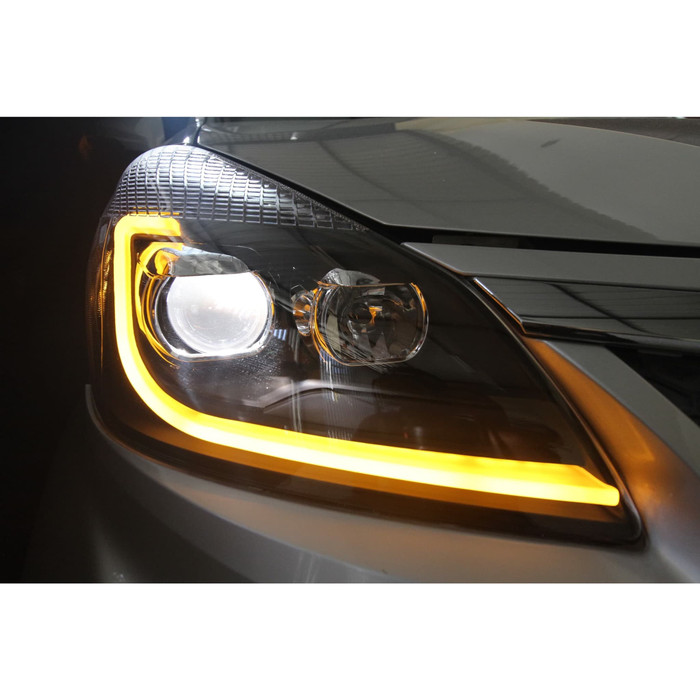 YZ head lamp Toyota Avanza 2012-2015 sequential-projector black housing Harga 4,650,000 rupiah*Gratis Ongkir