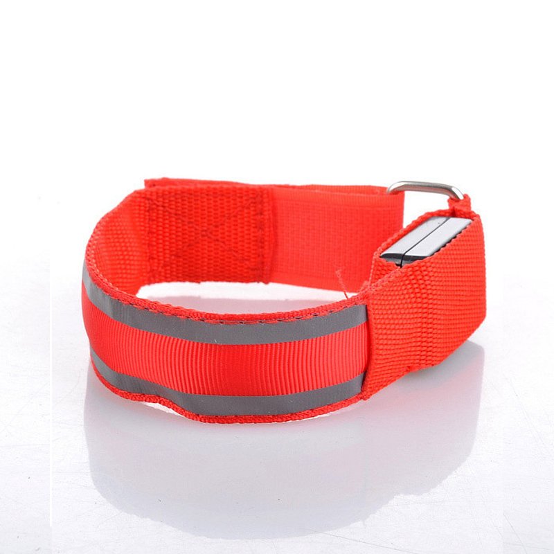 LED Flash Gelang Wrist Ring Nokturnal Peringatan Ring Perlengkapan Lari Glowing Armband (merah)