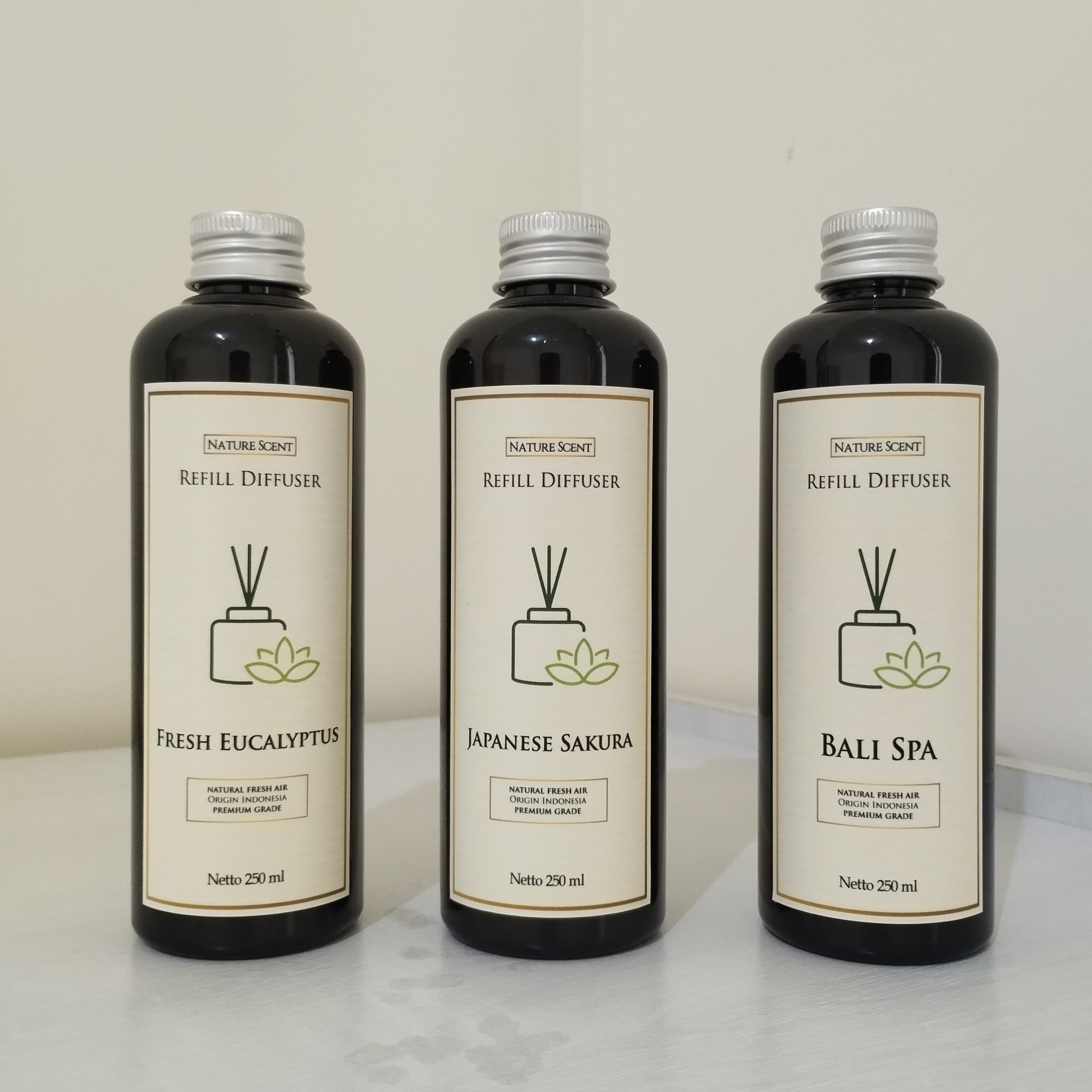 Refill Reed Diffuser with Essential Oil 250 ml - Air Freshener and aromaterapi - pengharum ruangan - D…