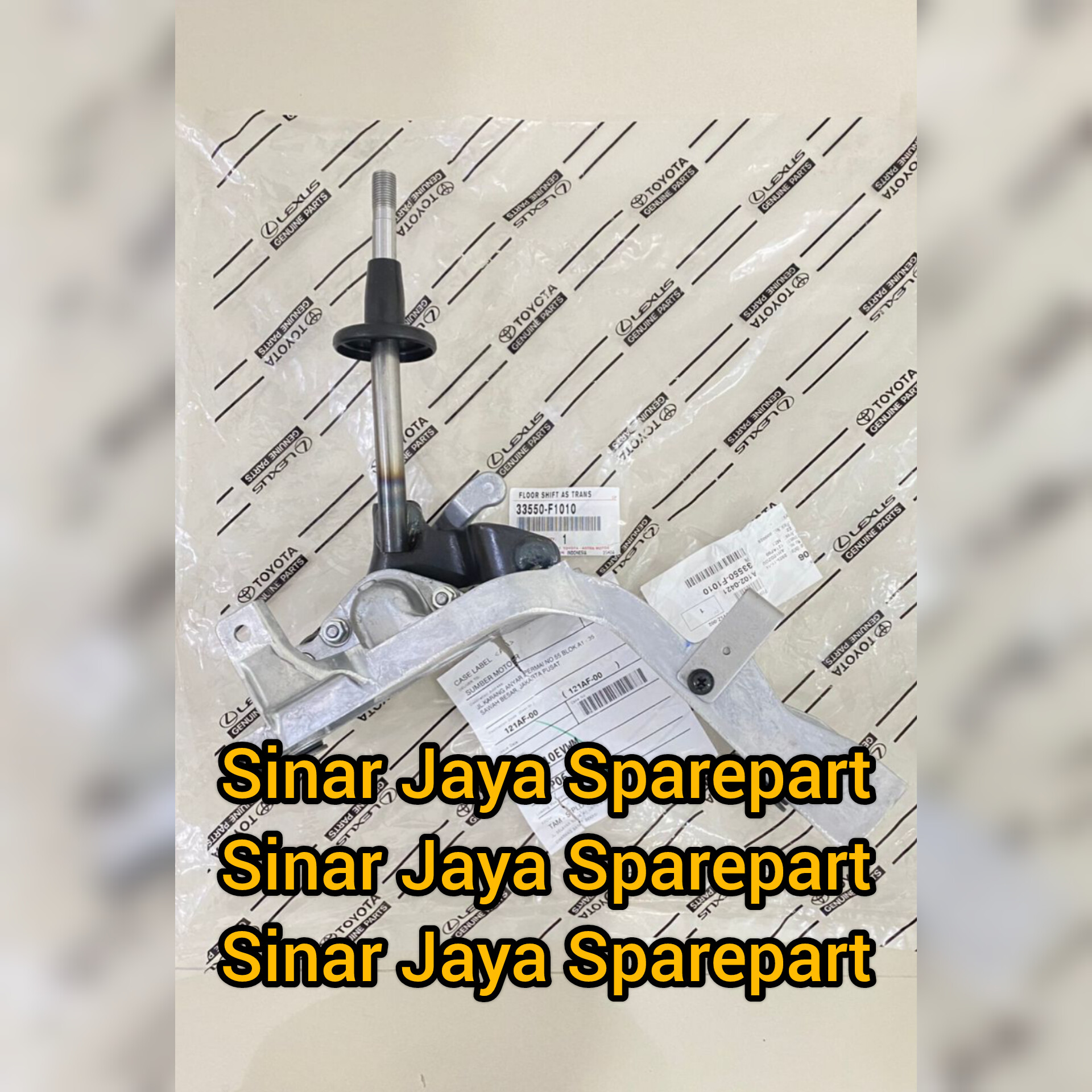 Transmission stick/gear stick/transmission lever/gear lever Hino Dutro Euro 4 all type Toyota Dyna Euro 4 all original type 33550-f1010 Harga 1,400,000 rupiah*Gratis Ongkir