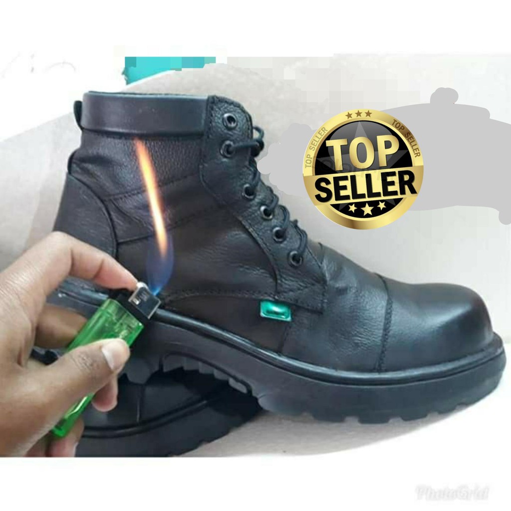 SEPATU SAFETY BOOT KULIT PRIA KERJA LAPANGAN COCOK DISEGALA MEDAN TERLARIS TERMURAH Harga 85,500 rupiah*Gratis Ongkir