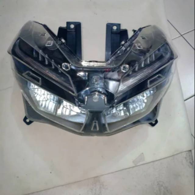 Lampu reflektor depan Vario 125 150 all new 2018 2019 2020 k59j k60r no original Giá 725,000 Đồng*Miễn phí vận chuyển
