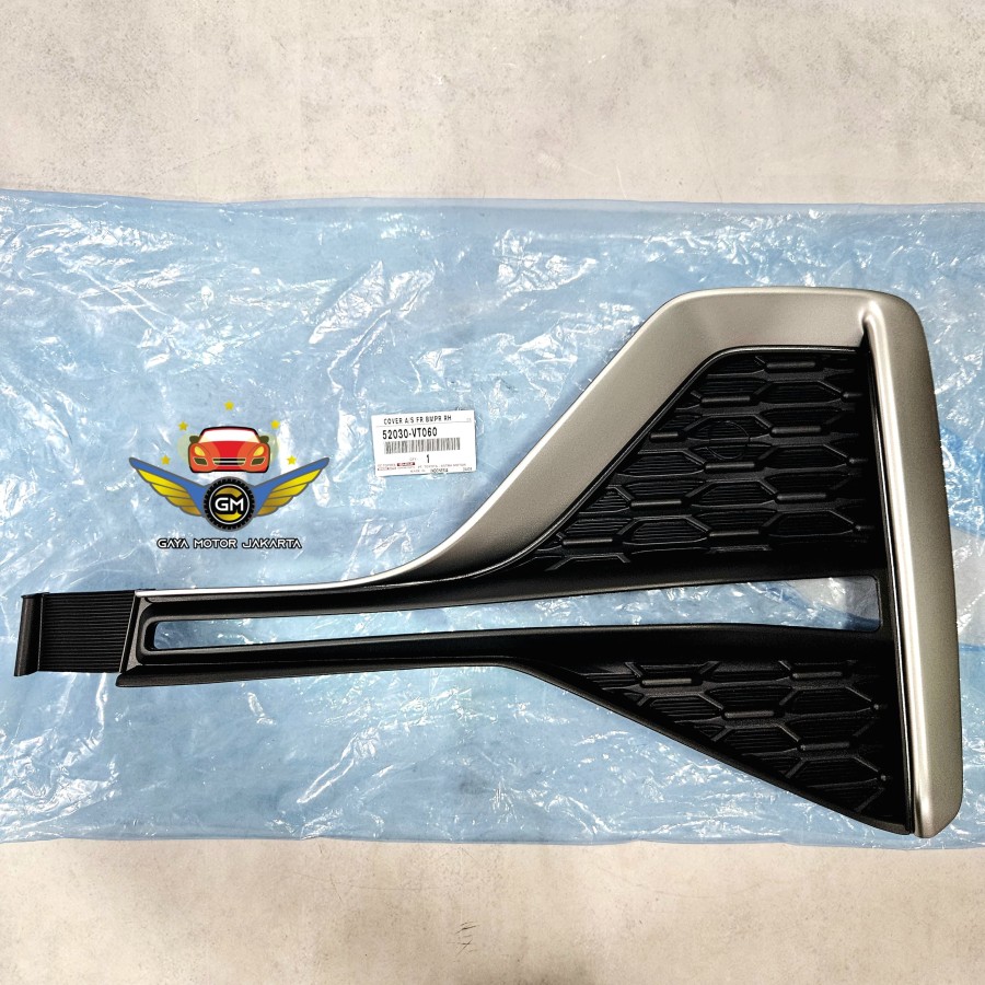 Cover Lampu DRL-Cover Bumper Depan Lampu Foglamp DRL Depan Kanan Toyota Innova Zenix 52030-VT060 Harga 750,000 rupiah*Gratis Ongkir