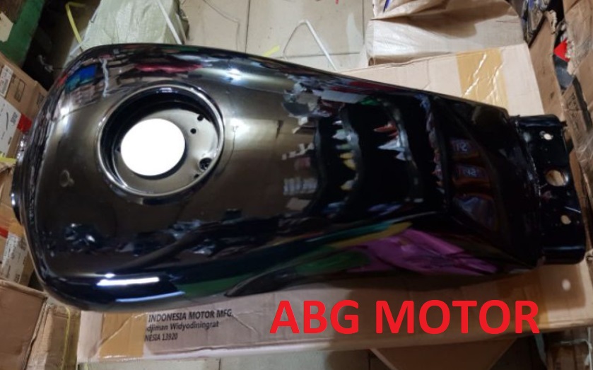 TANGKI TENGKI BENSIN YAMAHA SCORPIO WARNA HITAM ORIGINAL Harga 1,350,000 rupiah*Gratis Ongkir