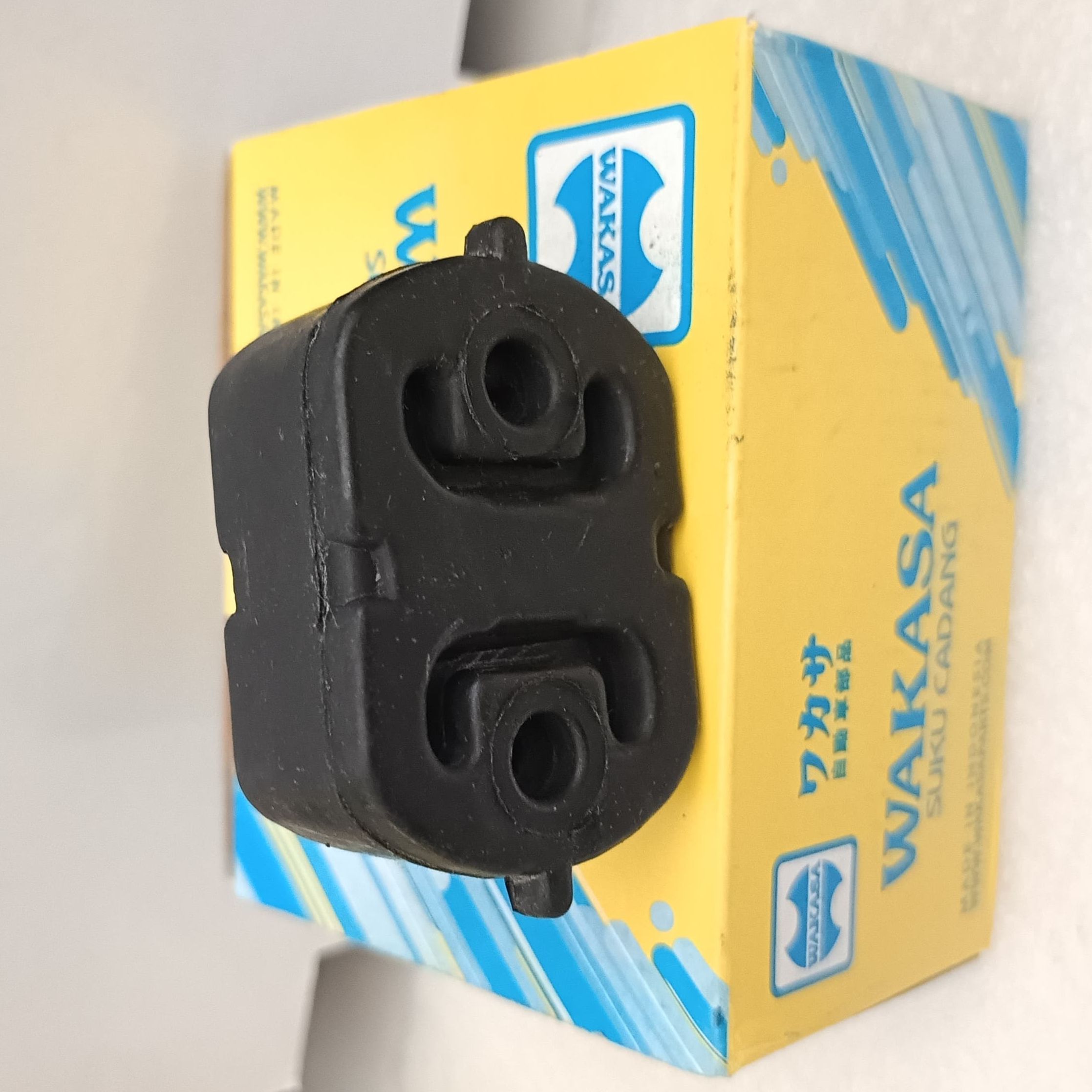 KARET GANTUNGAN KNALPOT TOYOTA F 654 11290-90240 Harga 35,000 rupiah*Gratis Ongkir