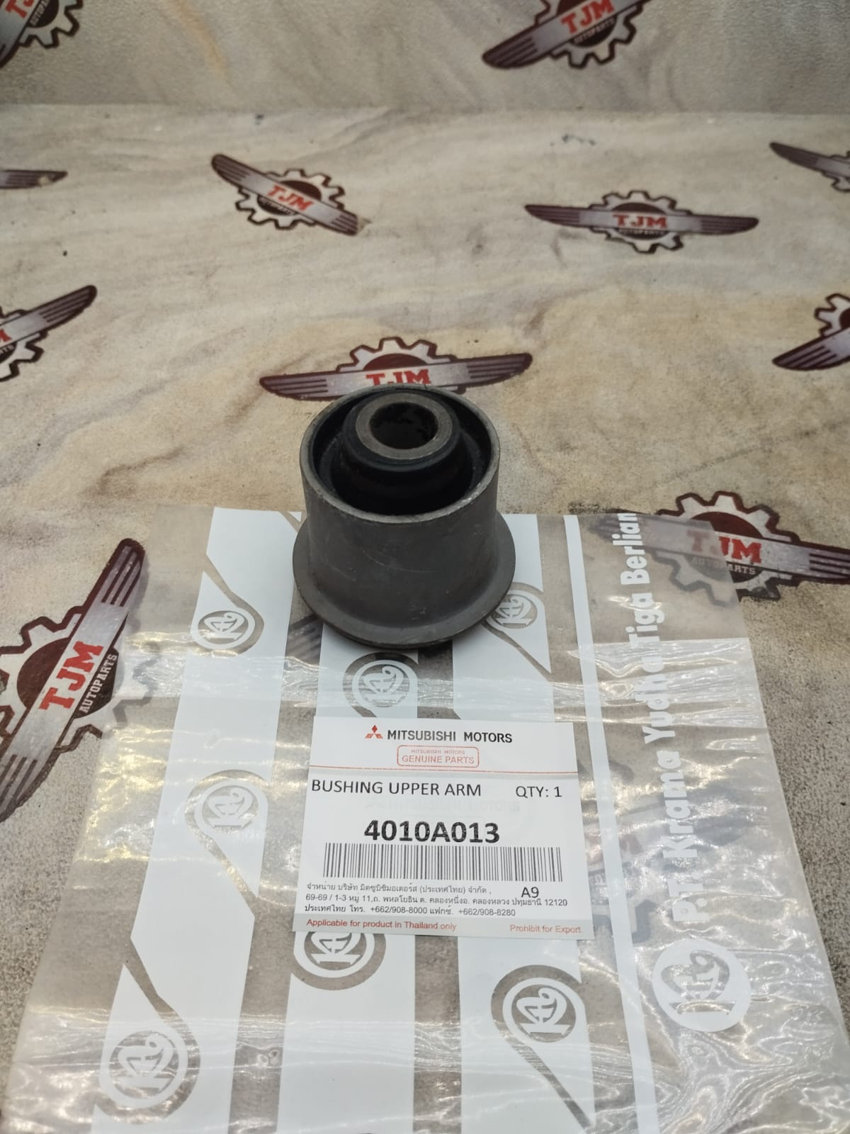 Original Mitsubishi Triton Pajero front wing upper arm Bosh bushing Harga 35,000 rupiah*Gratis Ongkir