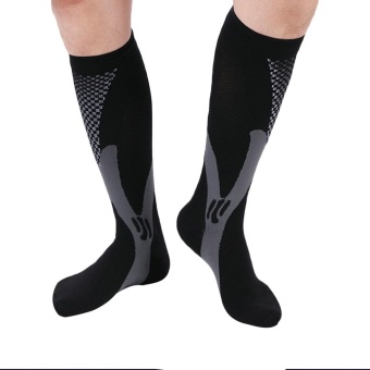 Gambar EOZY Fashion Mens Sports Socks Outdoor Cycling Running SocksFootball Socks (Black)   intl