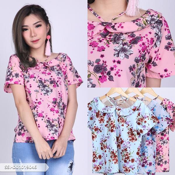 Omah Fesyen Minela Flowery Collar Blouse - Baby Blue