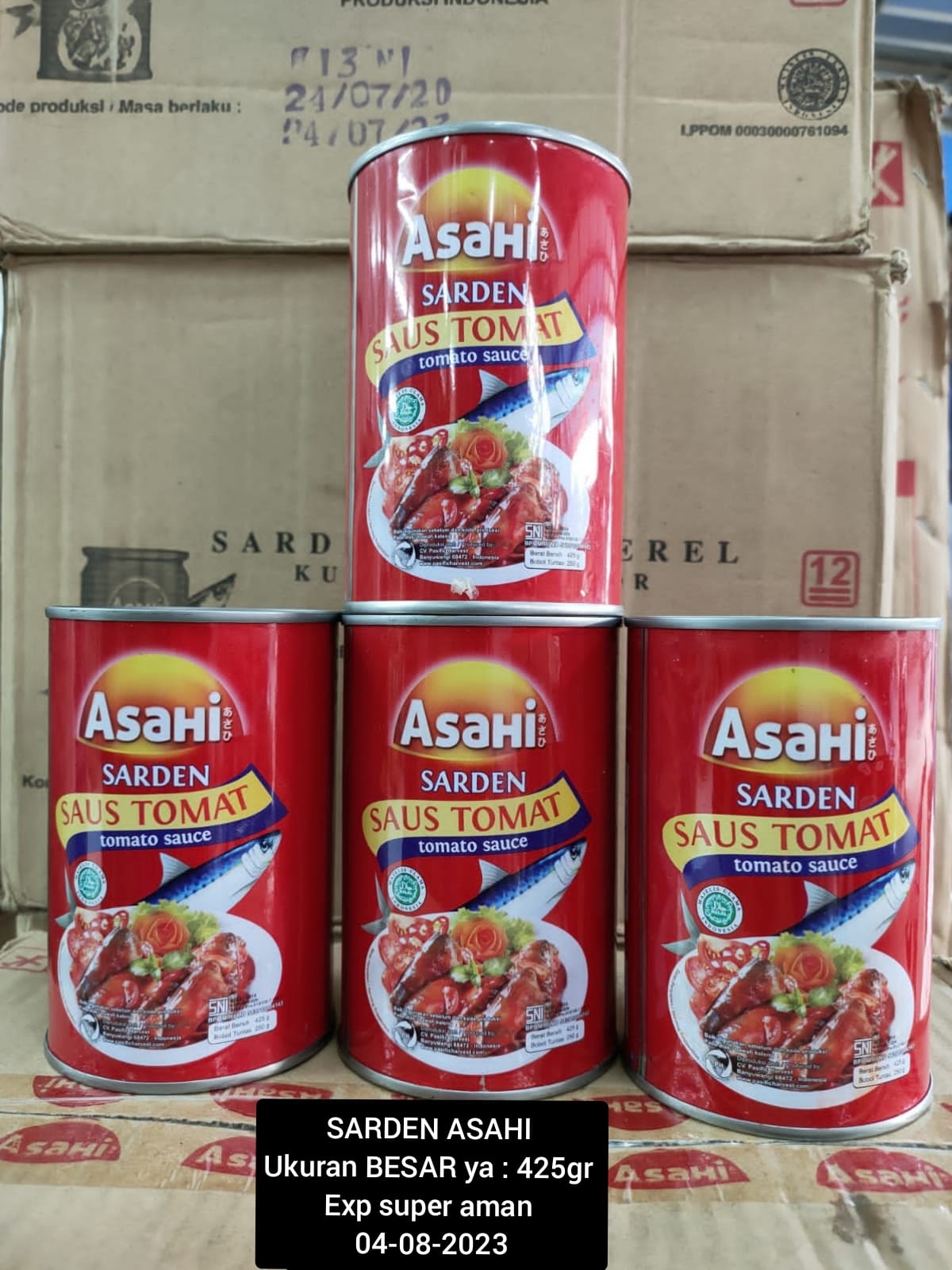 Bir vaqtning ozida eshakda bir nechta xorozlar bilan porno