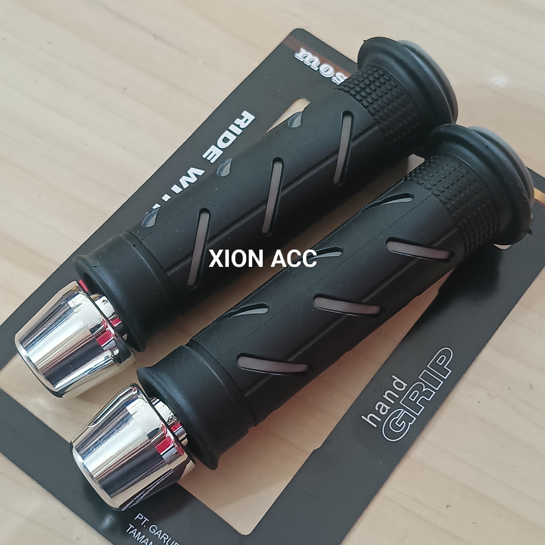 Handfat Variations 1 Set of Imported Gas Grip Covers Soft Rubber Non-Slip Scales Anti-Slip Handgrip for All Motorbikes Plus Jalu Handlebar Pcx Crome - Universal Beat Vario Mio Nmax Aerox Rx King Satria Fu Supra X Harga 31,740 rupiah*Gratis Ongkir