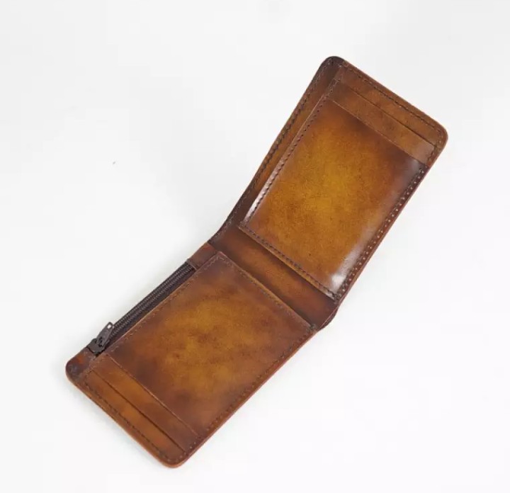 Dompet Pria Full Kulit Desain Minimalist Bentuk Kecil Muat Banyak Kartu