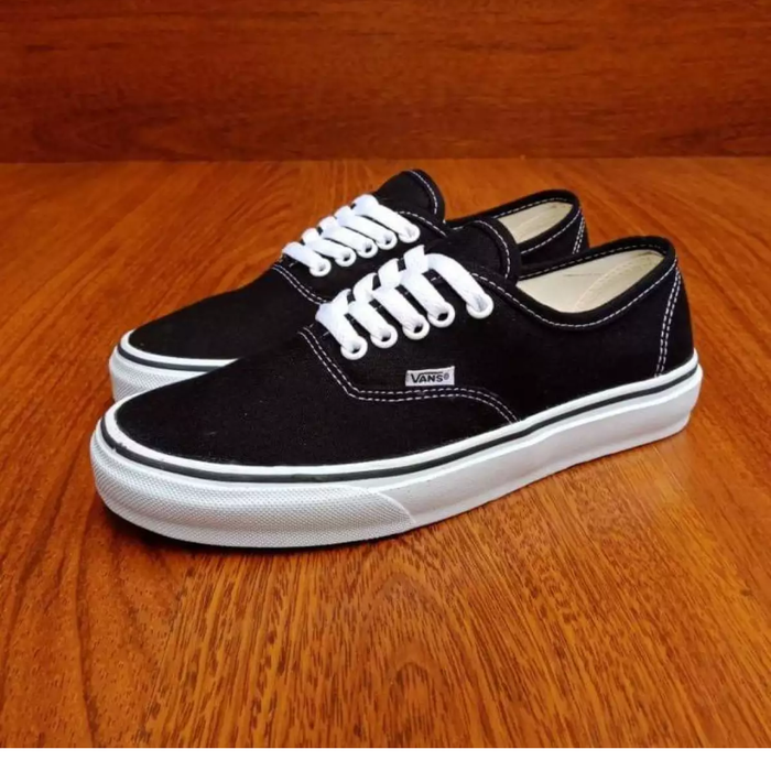 harga sepatu vans authentic original