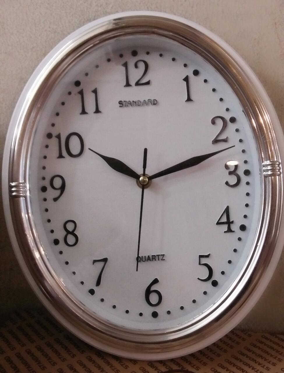 JAM DINDING STANDAR OVAL