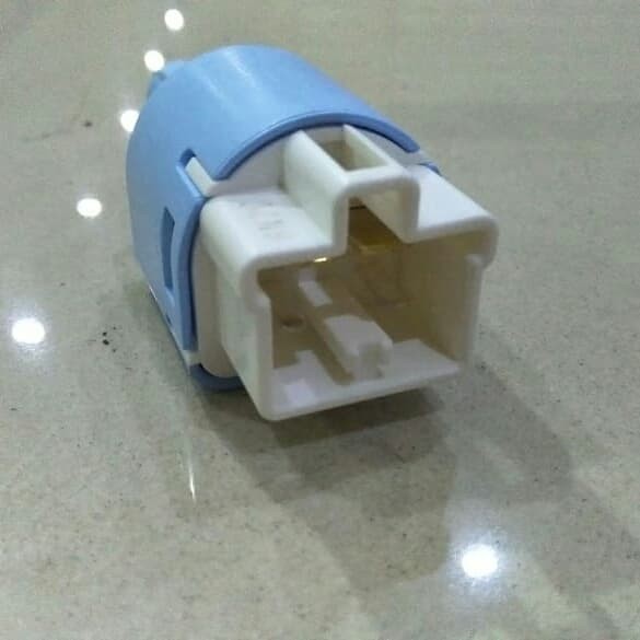 Original Innova brake switches Harga 95,000 rupiah*Gratis Ongkir