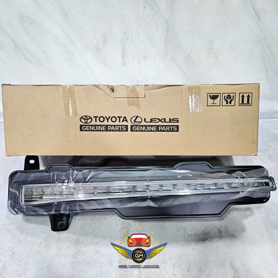 Lampu DRL-Lamp Daytime Running Light Depan Kiri Toyota Innova Zenix 81440-VT020 LEFT Harga 1,950,000 rupiah*Gratis Ongkir
