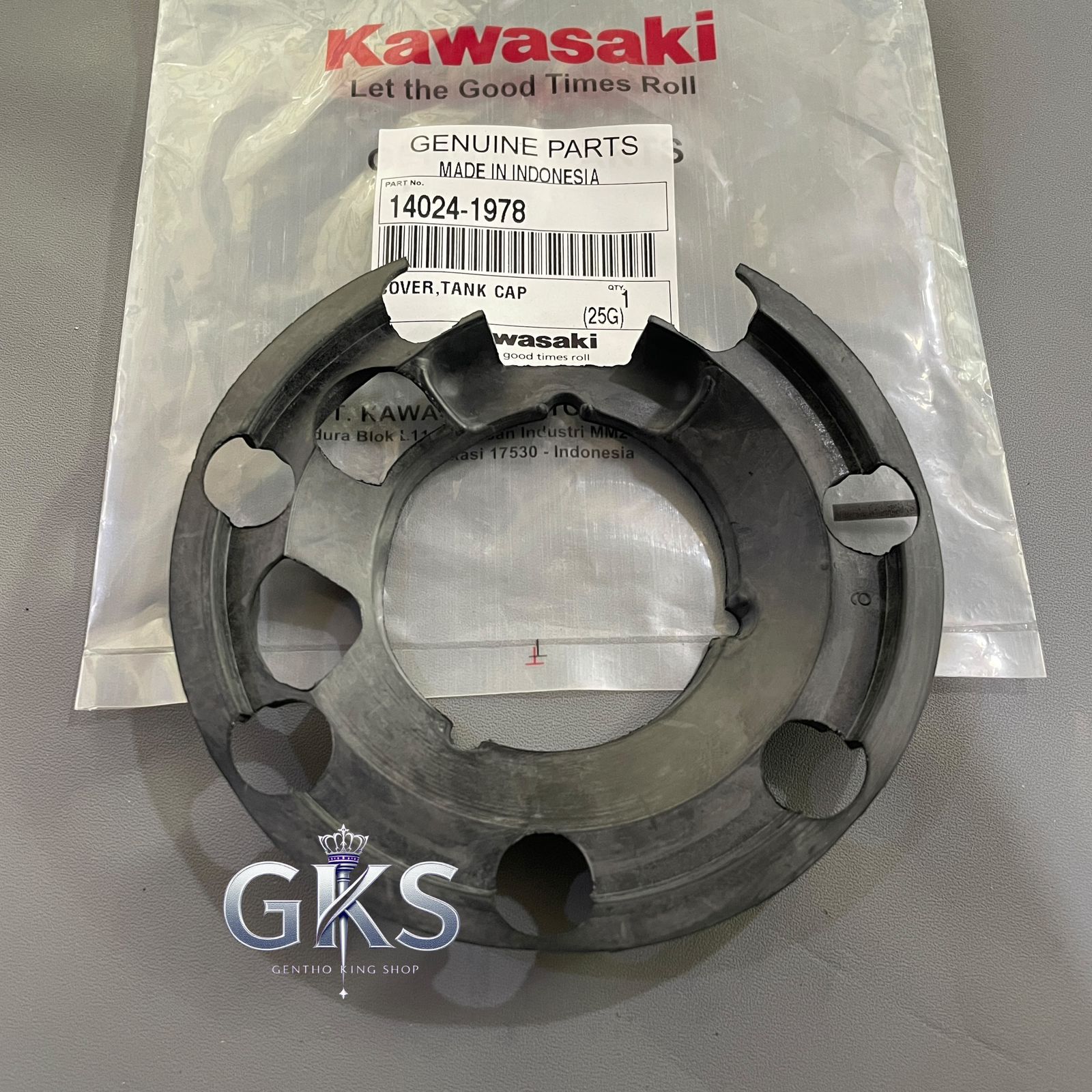 Rubber Cover for Tank Lid Tengki Ninja R Ss Rr Original 14024-1978 Harga 23,000 rupiah*Gratis Ongkir