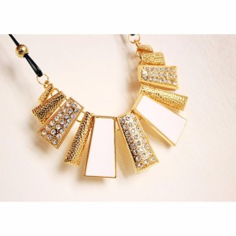 Gothic Diamante Kalung Wanita Hollow Women Lady Necklace- White April 2018 - 3 Gothic Diamante Kalung Wanita Hollow Women Lady Necklace- White - 3