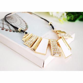 Gothic Diamante Kalung Wanita Hollow Women Lady Necklace- White April 2018 - 2 Gothic Diamante Kalung Wanita Hollow Women Lady Necklace- White - 2