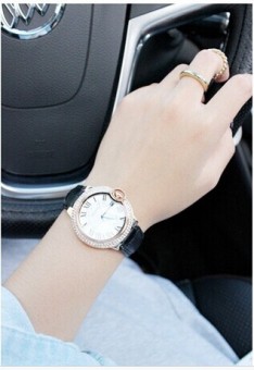 Gambar Guou Korea Fashion Style kulit skala high end jam tangan