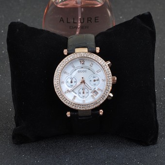Gambar GUOU Shishang berlian benar benar belt kalender Diamond Watch