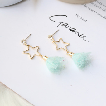 Gambar Jepang dan Korea Selatan sifon benang siswa dihiasi dengan anting anting perak Needle anting