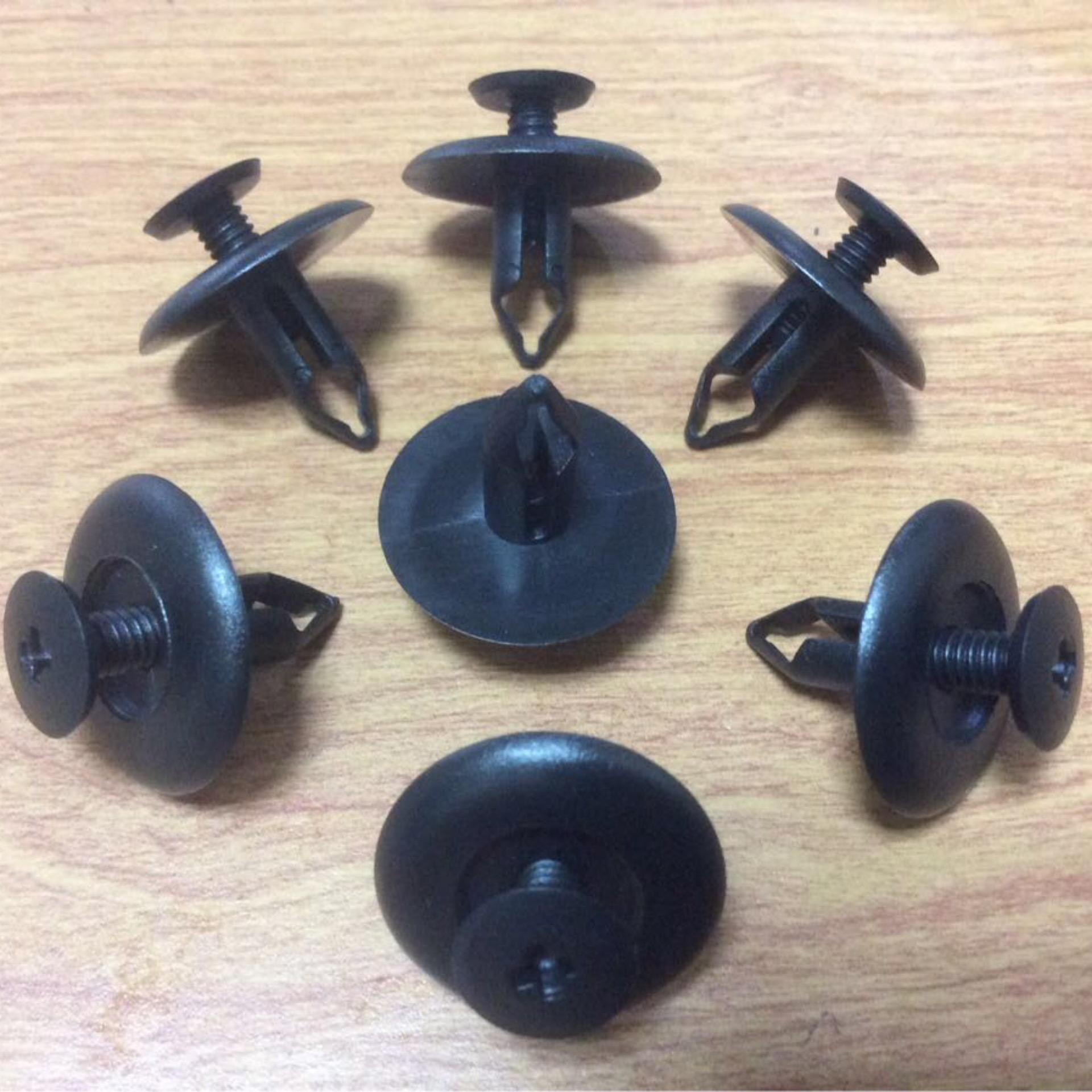 Kancing Klip Cengkeh Honda / Mazda - isi 5 pcs .