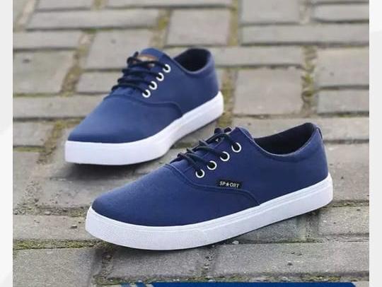 BGS-SEPATU SNEAKERS PRIA VANOO KLASIK BGS-SEPATU SNEAKERS PRIA VANOO KLASIK