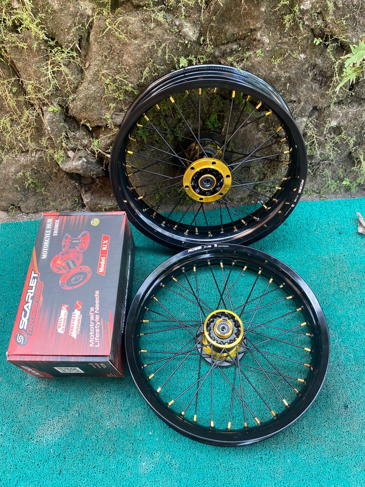 Velg Supermoto KLX Scarlet Baru Ring 17 Tanpa Ban Velg Ukur 250/300 dan 300/350 PNP D-Tracker 150 Harga 1,799,000 rupiah*Gratis Ongkir