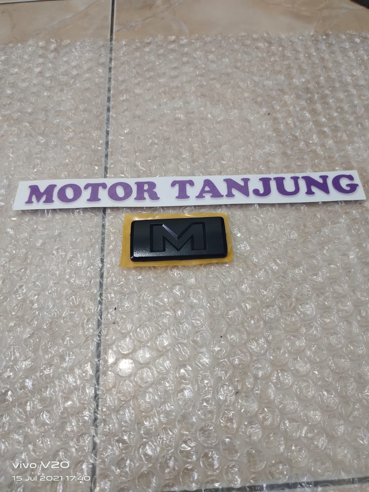emblem tulisan tipe M warna hitam doff/ hitam glossy Giá 35,000 Đồng*Miễn phí vận chuyển